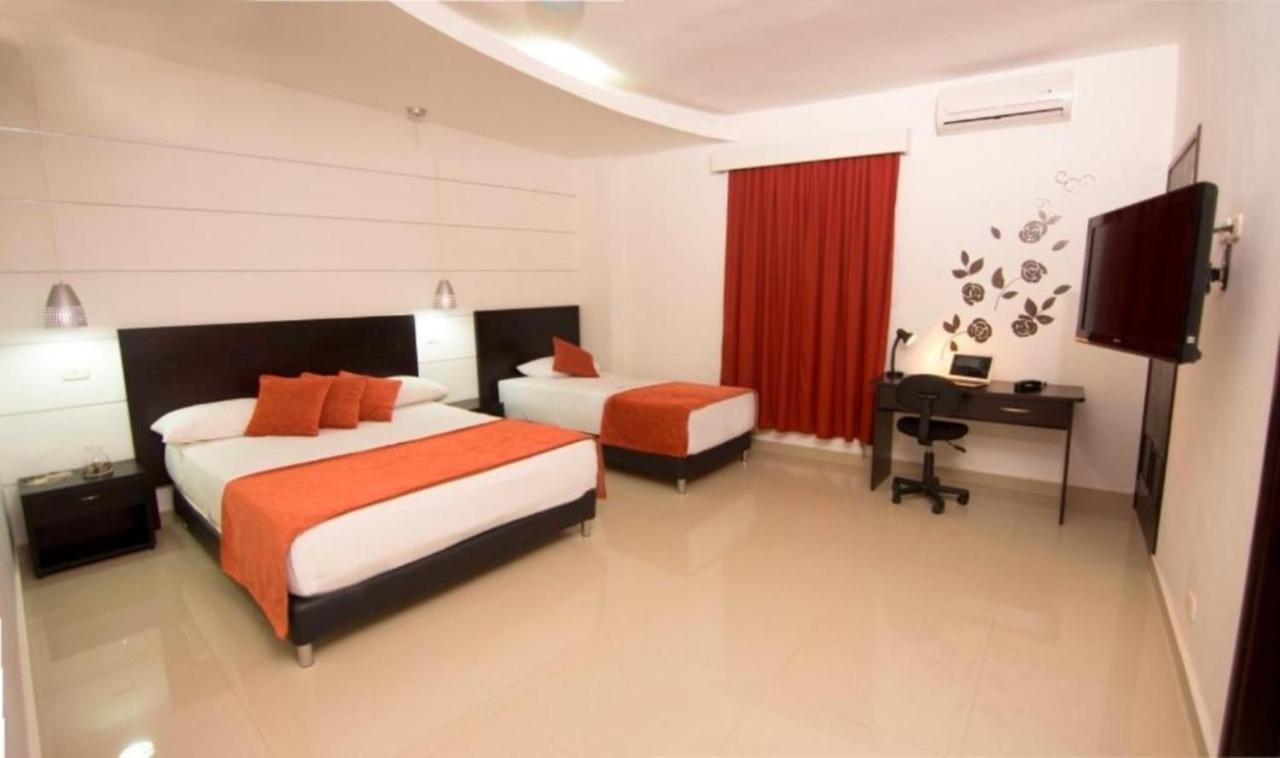 Park Hotel ซันตามาร์ตา ภายนอก รูปภาพ