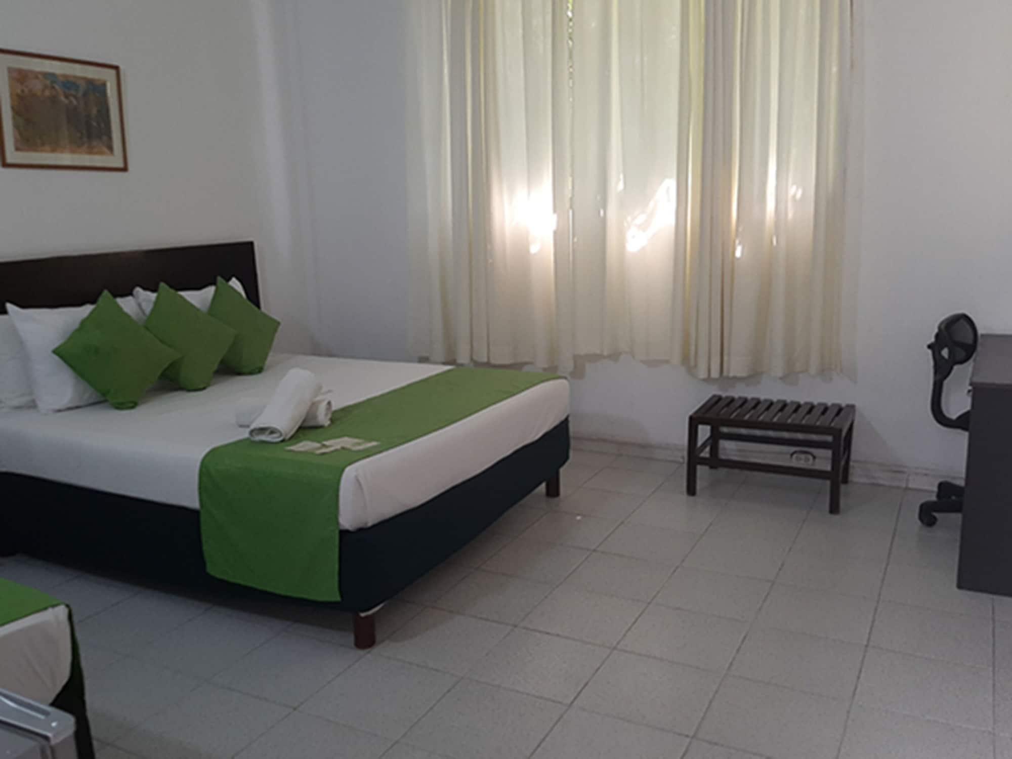 Park Hotel ซันตามาร์ตา ภายนอก รูปภาพ