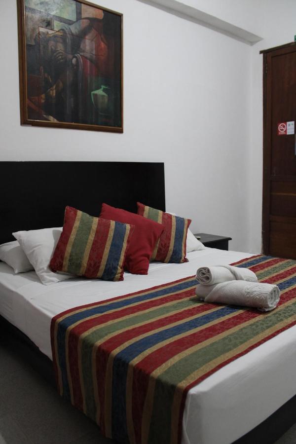 Park Hotel ซันตามาร์ตา ภายนอก รูปภาพ