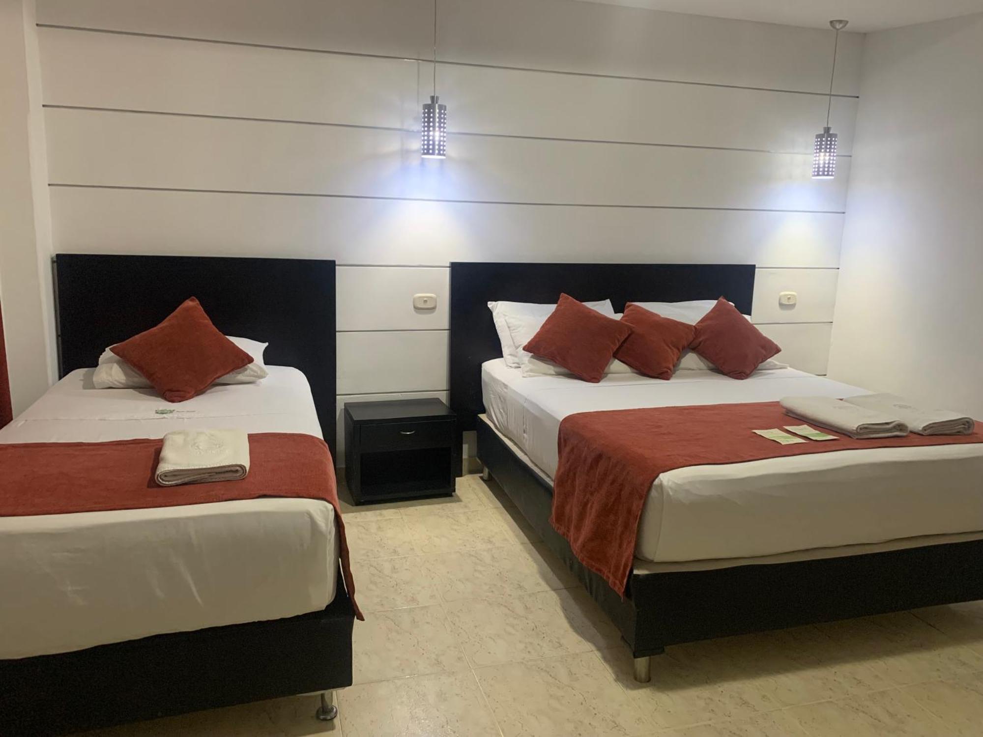 Park Hotel ซันตามาร์ตา ภายนอก รูปภาพ