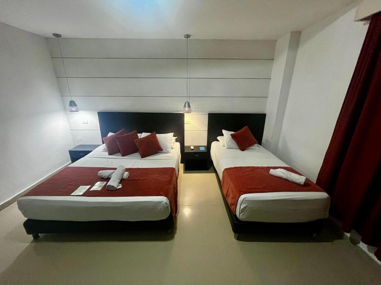 Park Hotel ซันตามาร์ตา ภายนอก รูปภาพ