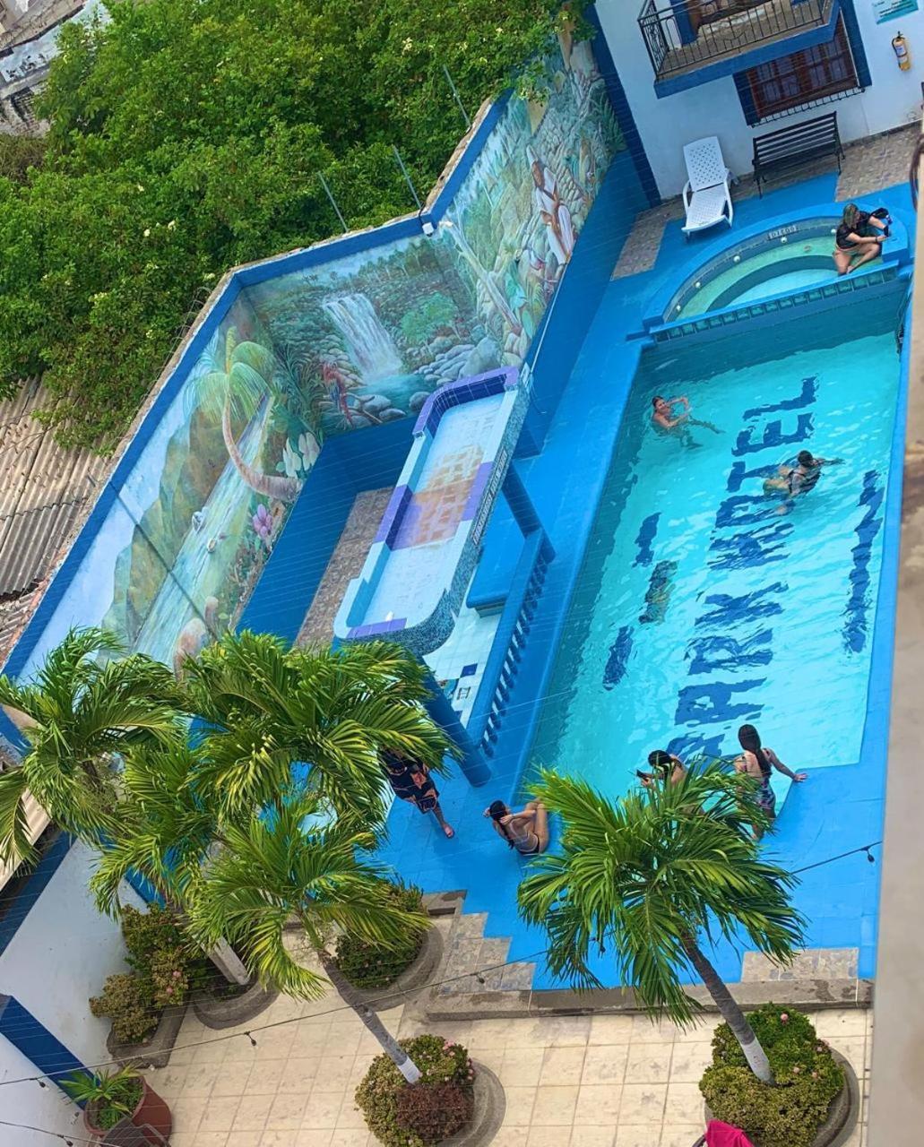 Park Hotel ซันตามาร์ตา ภายนอก รูปภาพ