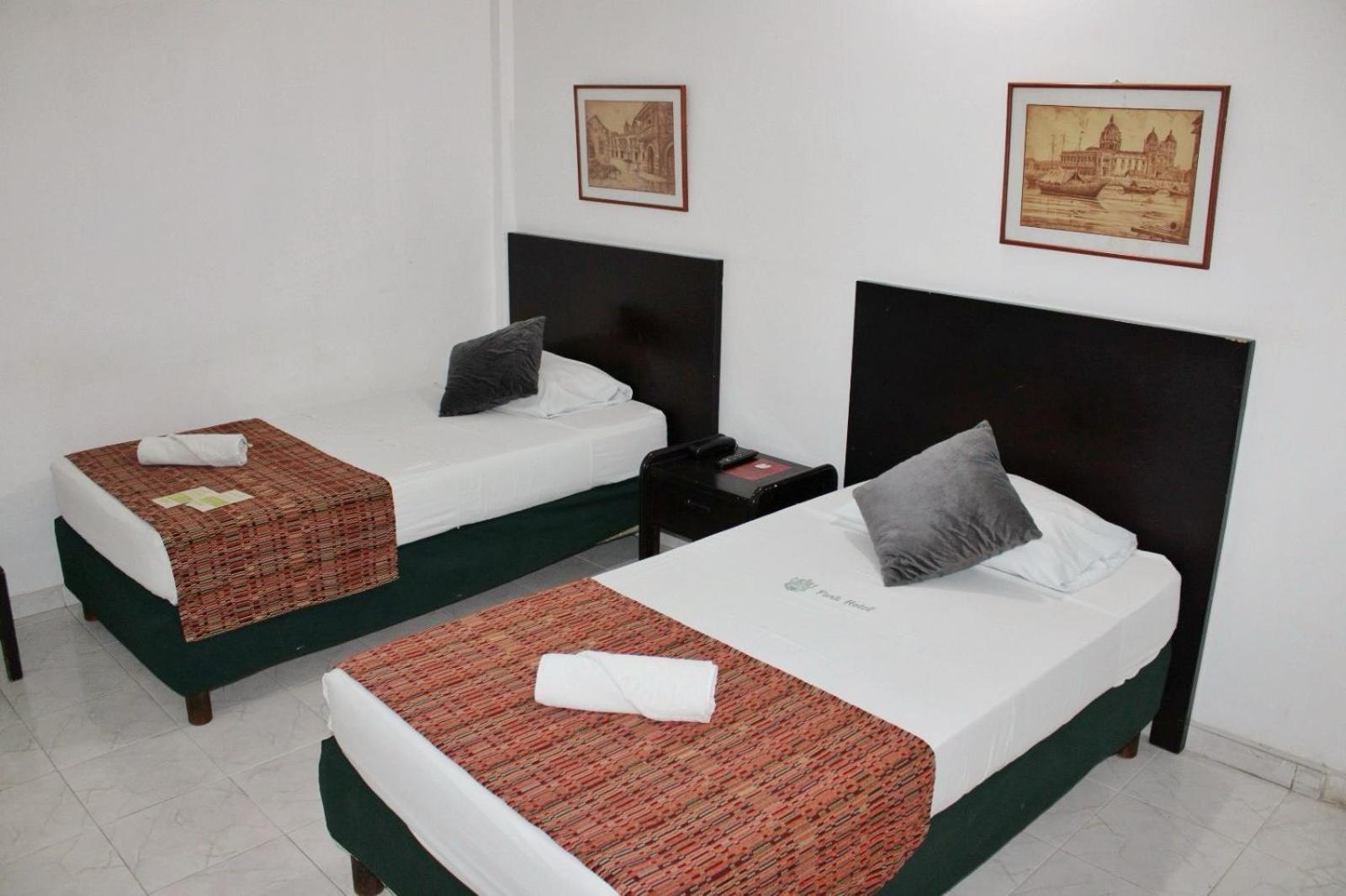 Park Hotel ซันตามาร์ตา ภายนอก รูปภาพ