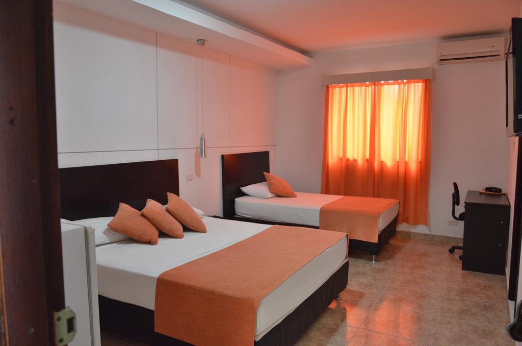 Park Hotel ซันตามาร์ตา ภายนอก รูปภาพ