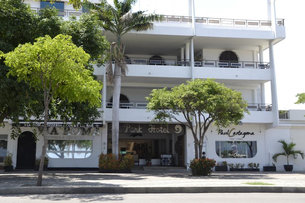 Park Hotel ซันตามาร์ตา ภายนอก รูปภาพ