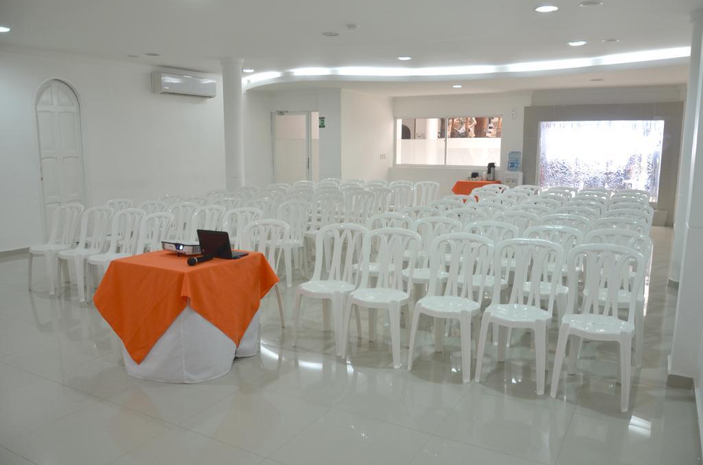 Park Hotel ซันตามาร์ตา ภายนอก รูปภาพ