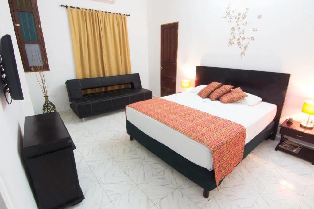 Park Hotel ซันตามาร์ตา ภายนอก รูปภาพ